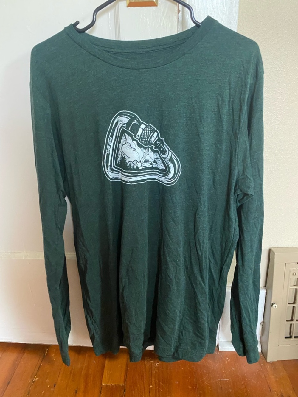 Long Sleeve Graphic Tee - Dark Green